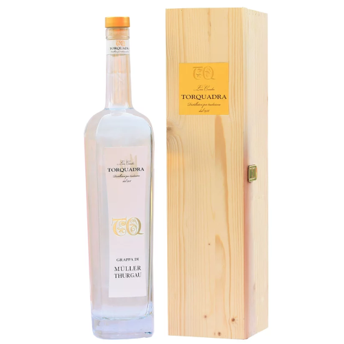 Grappa Trentina di Müller Thurgau TQ - Maxi Magnum - 1,75 Liter - 40 vol. - in der Holzbox - Torquadra