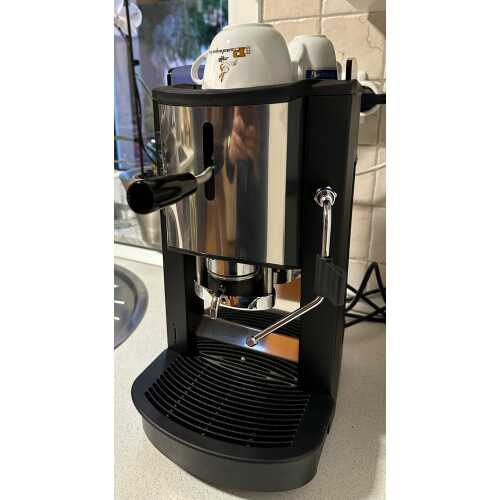 e: Pinocchio CV new - Schwarz-Edelstahl - XL - Tassengestell aus Plexiglas - Kaffee - Spinel